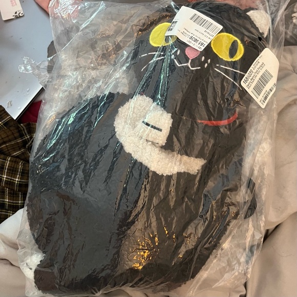 NWT - Dolls Kill Causing Mayhem Black and White Plush Cat Backpack - Picture 6 of 6